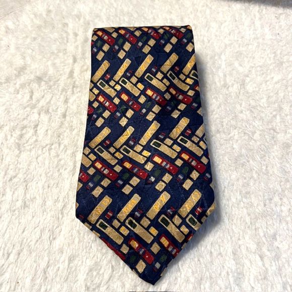 XMI Blue Red Gold Geometric Print Silk Necktie Hand Finished Tie USA - Picture 1 of 4